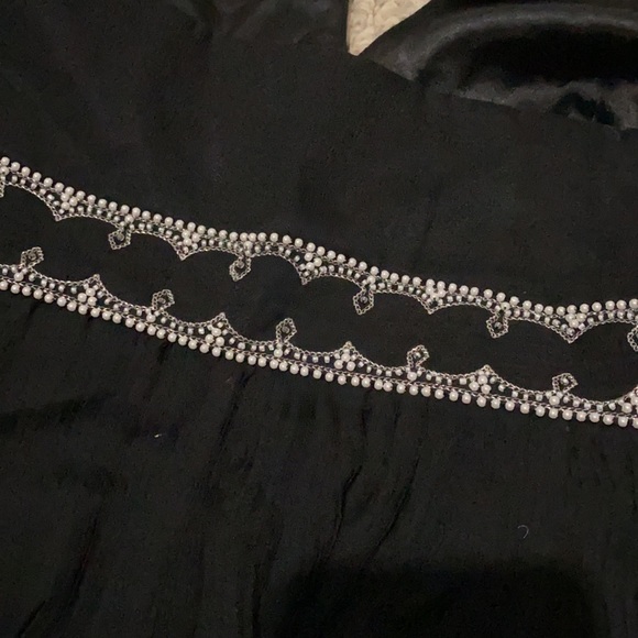 Laundry by Shelli Segal - Black halter top. - Picture 6 of 7